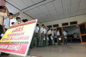 Calon wajib menduduki semua instrumen pentaksiran bagi mata pelajaran yang didaftar. Sekitar Peperiksaan Pt3 2017