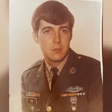 Bill Curl's Instagram, Twitter & Facebook