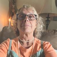 20+ "Roxanne Heil" profiles