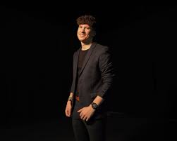 Paulo Domínguez releases his long awaited album "El Timón de Mi Vida": An  Emotional Flamenco Pop Journey