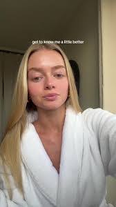 Sam Riehl's Instagram, Twitter & Facebook