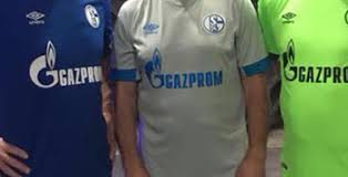 This statistic shows which shirt numbers the palyer has already worn in his career. Sale Umbro