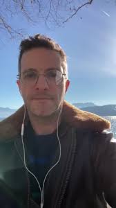 Salut à tous 👋 , 🎥 Petit message vidéo aux anciens de SUPMICROTECH-ENSMM.  , 👨‍🍳 le 20 Janvier, Réseau & Restau pour amorcer la nouvelle année, ça  vous dit ? , De très bonne fêtes de fin d'année à…