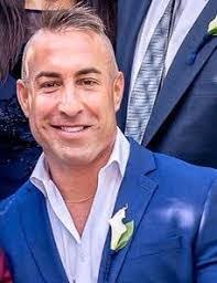 Jonathan Wynne's Instagram, Twitter & Facebook