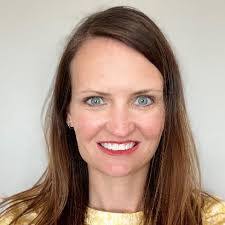 Karla Warren's Instagram, Twitter & Facebook