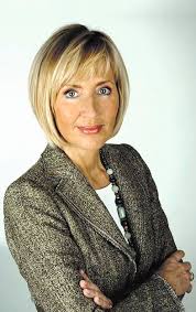 Starting in 1973, gerster studied german studies, slavic studies, and literature with a grant of the german academic scholarship foundation at the university of konstanz. Menschen In Europa Mie Petra Gerster Spricht Seit Jahren Die Heute Nachrichten Im Zdf Ist Mehrfach Preisgekront Und Am 5 November Moderiert Sie Ab 18 Uhr Die Mie Wirtschaftsveranstaltung Aktuelle Themen Wird Sie