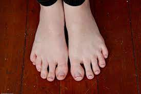 Dee Dee Lynns Feet << wikiFeet X