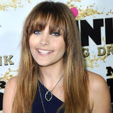 Offiziell gilt debbie rowe als die mutter von michael jacksons älteren kindern. Paris Jackson Familie Will Vormundschaft Gala De