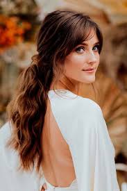 This look is for fine hair or minimal textured hair. 30 Flattering Haircuts And Hairstyles For Diamond Face Shape