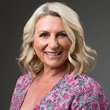 Amazon.com: Love Stories: Ukraine: An anthology of short stories from your  favourite women's fiction authors.: 9781911297338: Perry, Tasmina, Parks,  Adele, Johnson, Milly, Fforde, Katie, Henry, Veronica, Fallon, Jane,  Fellowes, Jessica, Manby, Chrissie,