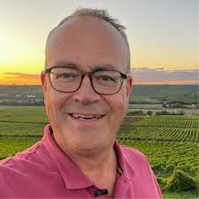 NIEUWE UITDAGING PER MAANDAG 2 OKTOBER! Het is een mooie dag! Ik mag  wereldkundig maken dat ik m.i.v. maandag 2 oktober als Manager Sales aan de  slag ga bij Bek in Veghel, (