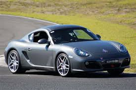 Ferrari is an italian company while porsche is german and owned by volkswagen. Ferrari Vs Porsche Difference And Comparison Diffen