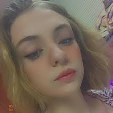 Kayla Mace (@kaylamace)