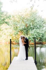 I'm a documentary wedding photographer based in eden prairie, mn. Minneapolis Saint Paul Minnesota Wedding Photographer Kelly Morin