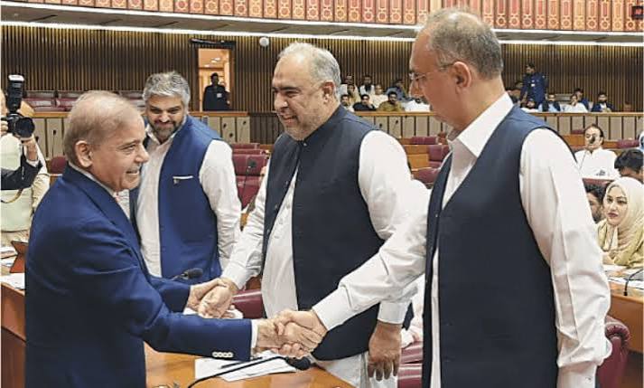 PM Shehbaz's Talks Invitation to PTI Still Stands