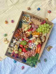 Run by two sisters toria and catherine, we offer fresh, locally sourced, handcrafted edible art in the form of 'grazing' products and experiences that range from cheese grazing boxes and sharing platters, to beautifully curated food & flower grazing tables. Easter Grazing Boxes In Melbourne Platter Boe