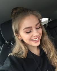 Alexa Breit (@alexa_breit) • Instagram photos and videos