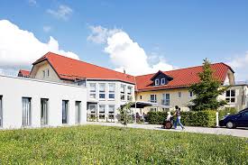 Mietwohnung von privat, von immobilienmaklern oder der kommune finden. Alten Und Pflegeheim