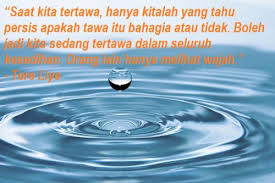 Kata kata mutiara dan ucapan selamat tahun baru 2021 penuh makna dan pembangkit semangat, juga sebagai sarana intropeksi / muhasabah diri. Kutipan Kata Kata Tersenyum Atau Tertawa Dari Tokoh Terkenal