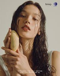 ผลิตภัณฑ์ “แบบซอง” ตัวแรกของ TERRY ! Terry Duran Dura Daily Soothing Skin  Flood Moisturizer ผลิตภัณฑ์ที่วิจัยและพัฒนาโดย 👀  สถาบันวิจัยวิทยาศาสตร์และเทคโนโลยี แห่งประเทศไทย หรือ วว. (TISTR) ✓  ชูคอนเซ็ปต์จาก สารสกัด “ทุเรียน” ✓ ยับยั้งการเกิดปฏิกิริยา ...