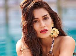 Contact kriti sanon on messenger. Kriti Sanon Biography Height Age Networth Career Family Online Guiders
