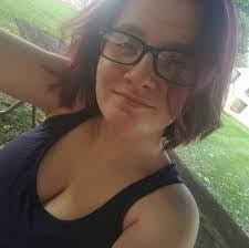 Emily Killinger's Instagram, Twitter & Facebook