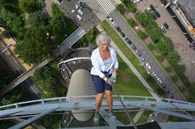 Confirmación instantánea, mejor precio garantizado, fotos, reseñas, mapas e información las suites de lujo euromast, situadas sobre róterdam, están a 100 metros de altura. Euromast Und Het Park Muss Man Gesehen Haben