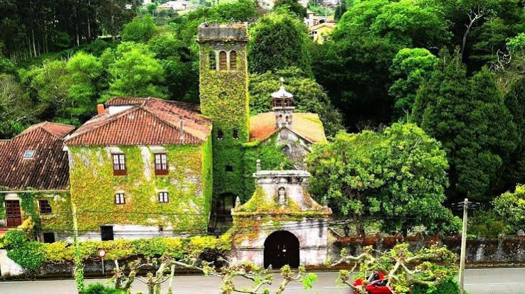La curiosa historia de la torre de Villademar, uno de los edificios más  antiguos de Cudillero y que mandó construir doña Paya, una nieta del rey  Ramiro
