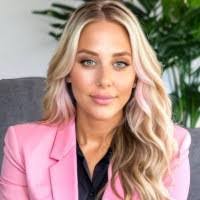 Hope Griffin's Instagram, Twitter & Facebook