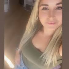 Ann Sparrow (@annsparrow96)