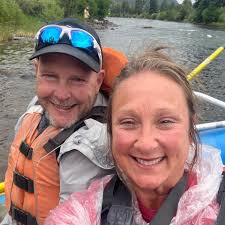 Who to contact to display Bob Powers' jersey in the El Reno field house?