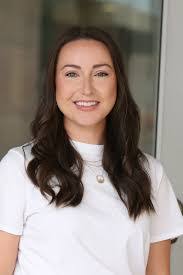 Kate Schulz's Instagram, Twitter & Facebook