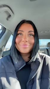 Dani Pearson's Instagram, Twitter & Facebook