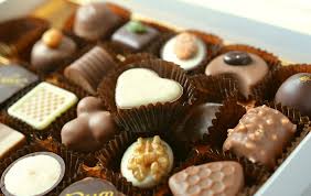 Bayram için şeker, şekerleme ve kolonya alırken dikkat etmeniz gereken bazı noktalar bulunuyor. Bayram Cikolatasi Ve Sekeri Alirken Dikkat Sekerleme Gida Tarim Beslenme Tarim Haberleri Saglikli Beslenme Gdo Beslenme Ve Kanser