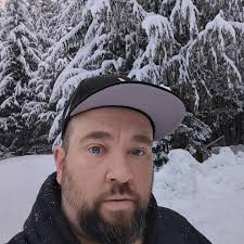 Steve Pace (@steve_is_out_there) • Instagram photos and videos