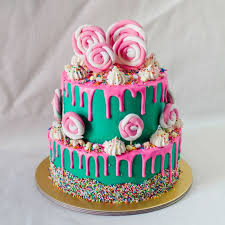 Torta Compleanno Bimba Torta A Due Piani Decorazione Con Marshmallow Glassa Colore Rosa Torte Di Compleanno Torte Torte Di Compleanno Per Bambini