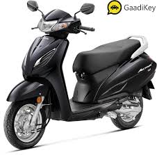 Lady rider commenced adoring the new femininity of the indian streets. 2021 Honda Activa 6g Colors Blue Red Yellow White Grey Black Gaadikey