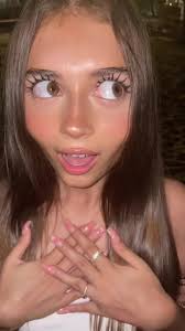 Алина (@alin.hk)