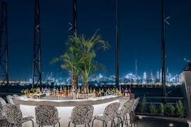 We've rounded up only the best this city has to offer, so you can enjoy spectacular views along with some amazing dri. 6 Best Bars In Dubai That Are Open Now Updated 2021 Wego Travel Blog