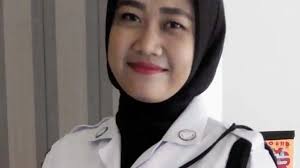 Lenny, Satpam Wanita Berprestasi