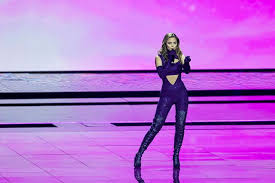 Stefania liberakakis van 17 jaar doet mee aan het songfestival namens griekenland! Pak6mjxyy2jjcm