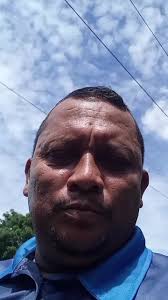 se le aprecia olman lagos