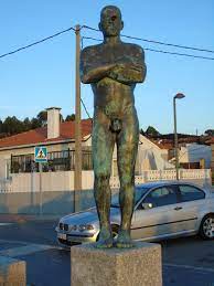 File:Estatua hombre desnudo.001 