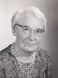 Digitising the Dorothy Hill collection at the University of Queensland  Library