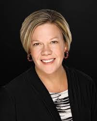 Eva Castle's Instagram, Twitter & Facebook