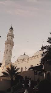 Masjid Quba Madinah Is The First Mosque That Was Built By The Prophet Mohammad P B U H It Was Built In The Fi Latar Belakang Arsitektur Masjid Pemandangan