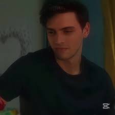 the difference 🛐 #nickleister #culpamia #gabrielguevara #fyp #foruyou  #nicolewallace #culpables #culpatuya #primevideo #forupage #enemytolovers  #movie