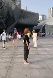 How To Moonwalk Video In 2020 Cool Dance Moves Dance Videos Dance Choreography Videos
