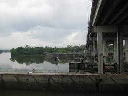 Kawasan perintah kawalan pergerakan (pkp) yang terkesan di dalam misi bantuan ini adalah di long jawe (52 pintu) dan sang anau (58 pintu). Sungai Sarawak Regulation Scheme Wikipedia