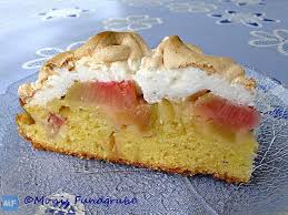Enthält werbung der leckere rhabarberkuchen mit baiserhaube aus dem zauberkessel ist einer meiner lieblingskuchen. Monis Fundgrube Rhabarberkuchen Mit Baiser